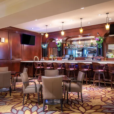 Anaheim Majestic Garden Hotel-2