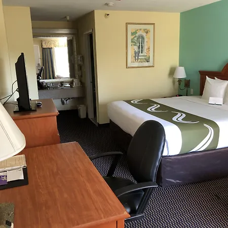 Quality Inn Sarasota North Near Lido Key Beach-3