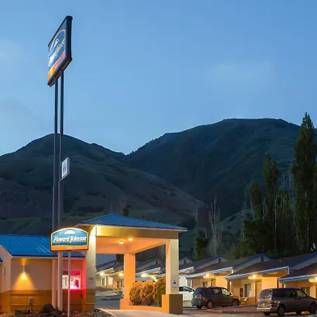 Howard Johnson By Wyndham Brigham City-3