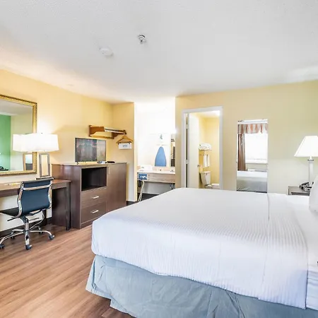 Days Inn By Wyndham Federal Way-3