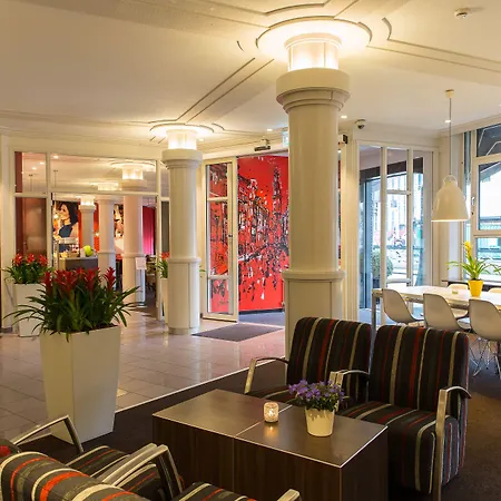 Westcord City Centre Hotel-3