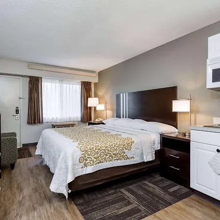 Days Inn By Wyndham Harrisburg North-3