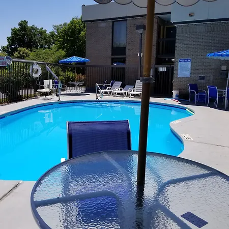 Days Inn By Wyndham Easley West Of Greenville/Clemson Area-3