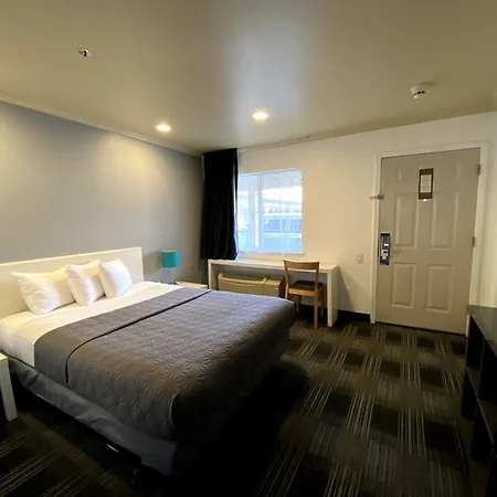 Bridgepoint Inn Daly City-2