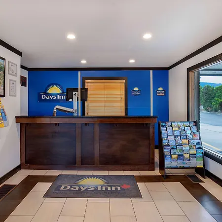 Days Inn By Wyndham Vernon-2