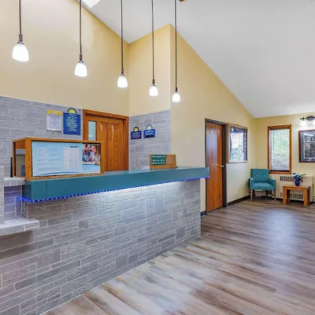 Days Inn By Wyndham Monticello-3