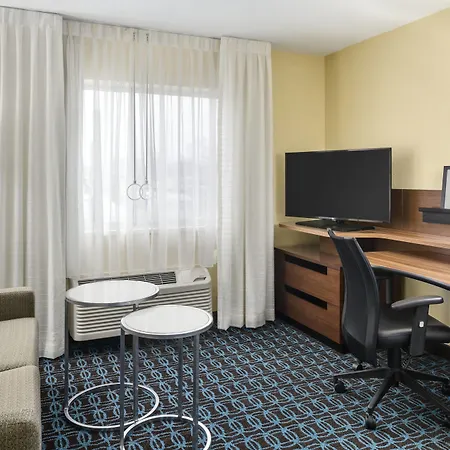Fairfield Inn & Suites Lima-2