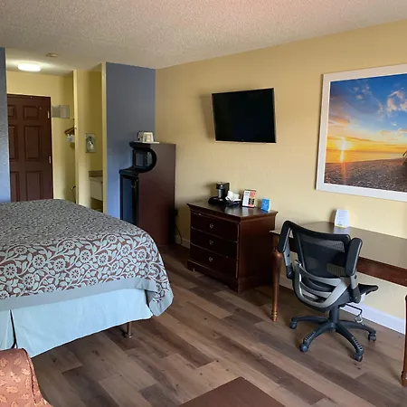 Days Inn By Wyndham Sarasota I-75-3