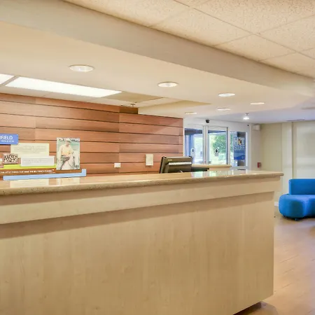 Fairfield Inn & Suites Raleigh Crabtree Valley-2