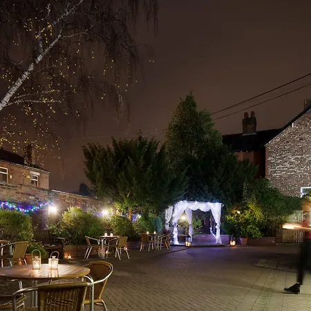 Alma Lodge Hotel & Events Venue-3