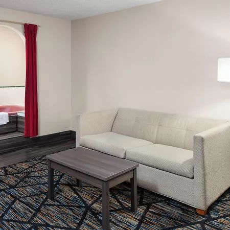 Super 8 By Wyndham Mt. Vernon-3