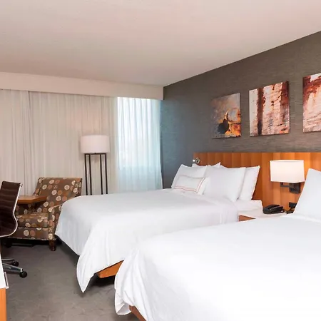 Sonesta Hotel Grand Rapids Airport-3