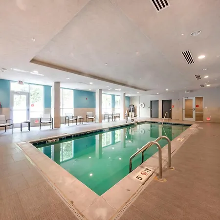 Avid Hotel - Staunton By Ihg-3