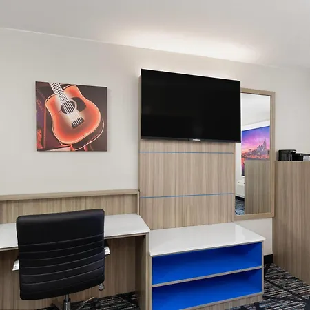 La Quinta Inn By Wyndham Nashville South-3