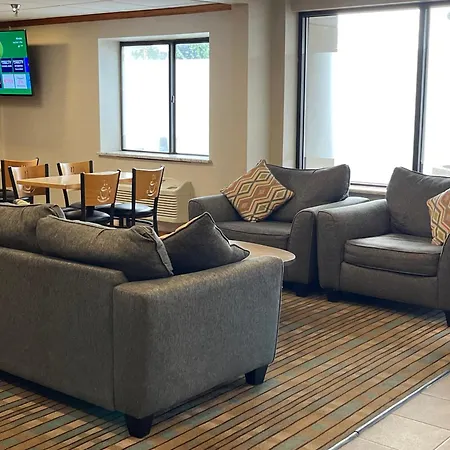 Quality Inn Wilkes-Barre Near Arena-3