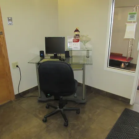 Quality Inn & Suites Omaha Chalco-2