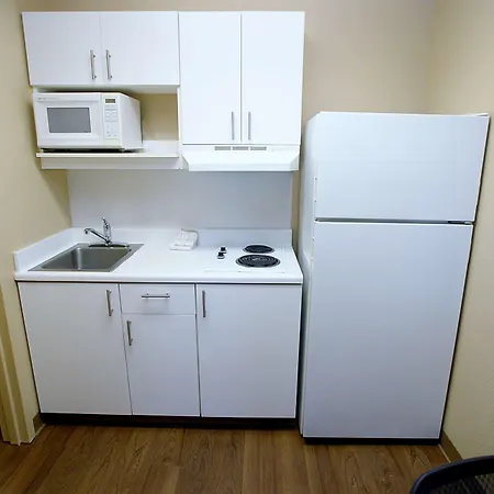 Extended Stay America Select Suites - Greensboro - Wendover Ave - Big Tree Way-3