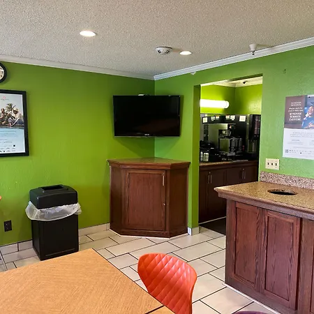 La Quinta Inn By Wyndham Omaha Southwest-2