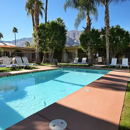 7 Springs Inn & Suites-3