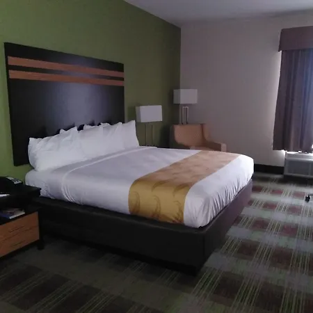 Quality Inn & Suites Mount Vernon-3