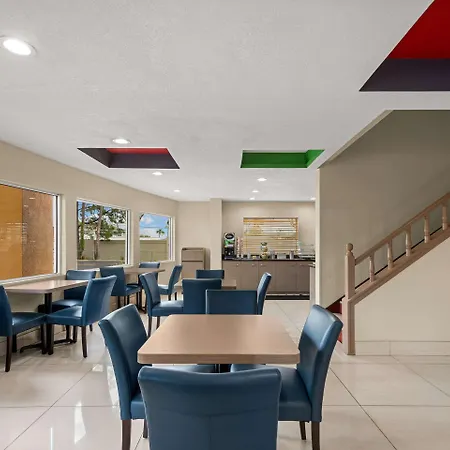 Quality Inn Sarasota I-75-2