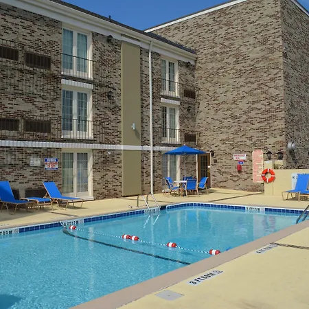 Comfort Inn Savannah Midtown-3