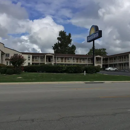 Days Inn By Wyndham Kerrville-3