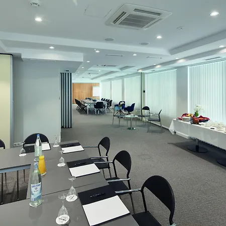 City Hotel-2