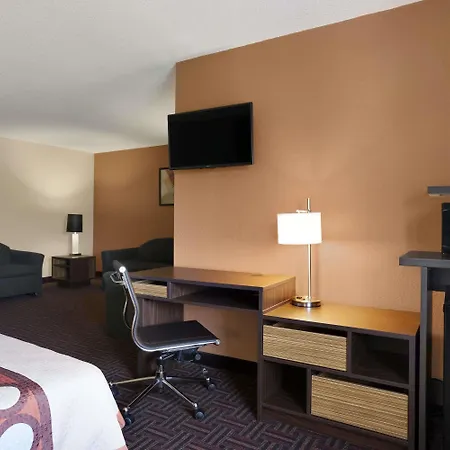 Super 8 By Wyndham Collinsville St. Louis-2