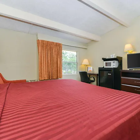 Americas Best Value Inn Sarasota-3