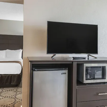 Quality Inn & Suites Kissimmee Near Main Gate-2