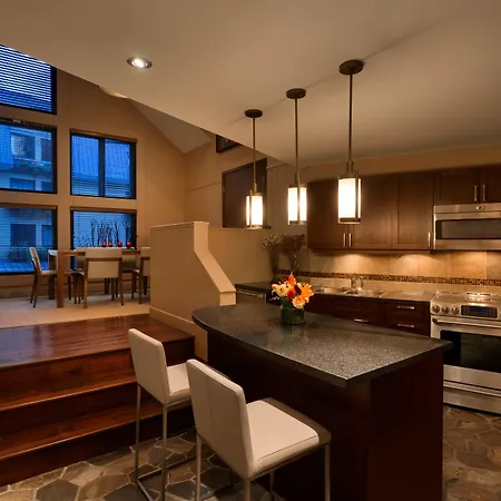 Executive Inn Whistler-3
