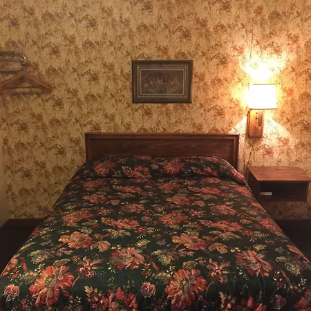 Burr Oak Motel-3