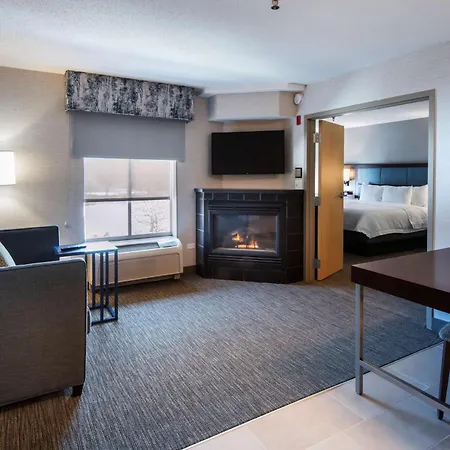 Hampton Inn & Suites Lincolnshire-3