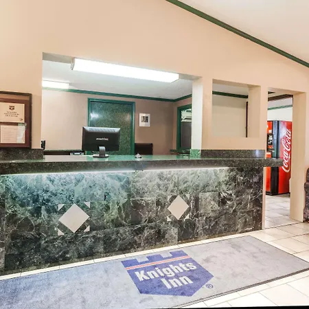 Knights Inn Farmington Hills-2