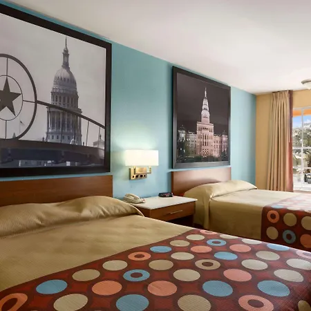 Super 8 By Wyndham Austin Downtown/Capitol Area-2