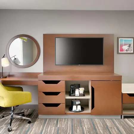 Hampton Inn & Suites Salt Lake City Airport-3