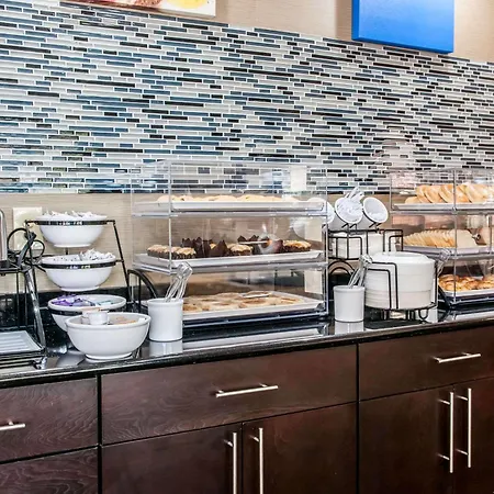 Comfort Inn Blue Ash North-3