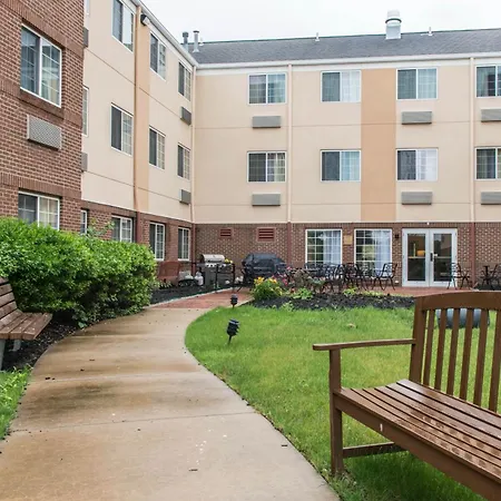 Mainstay Suites Pittsburgh Airport-2