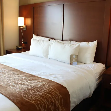 Comfort Suites Kansas City-Liberty-3