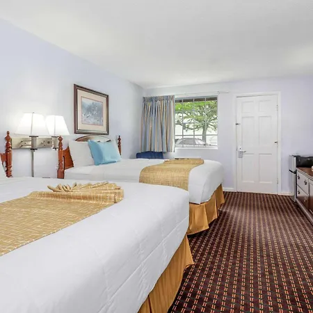 Travelodge By Wyndham Cape Cod Area-2