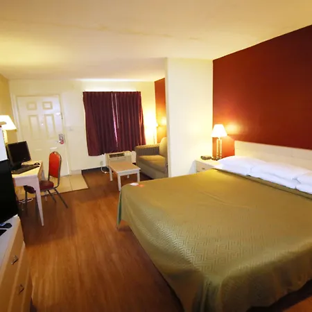 Econo Lodge Inn & Suites Maingate Central-2
