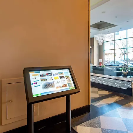 Travelodge By Wyndham Downtown Chicago-3