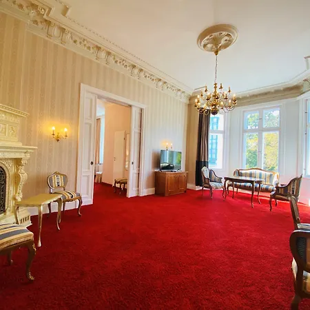 Hotel Kaiserhof Deluxe-2