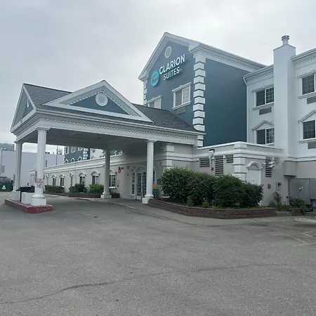 Clarion Suites Anchorage Downtown-3