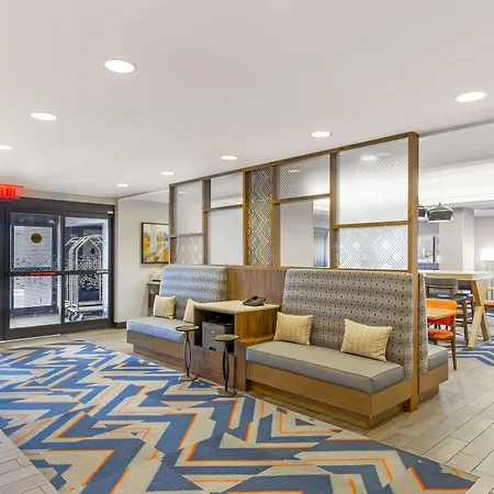 Hampton Inn Mebane-2