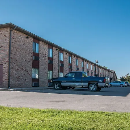 Quality Inn Grand Rapids South-Byron Center-2