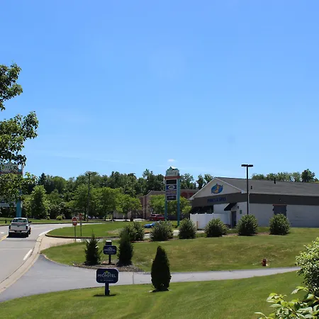 Microtel Inn & Suites By Wyndham Pittsburgh Airport-2