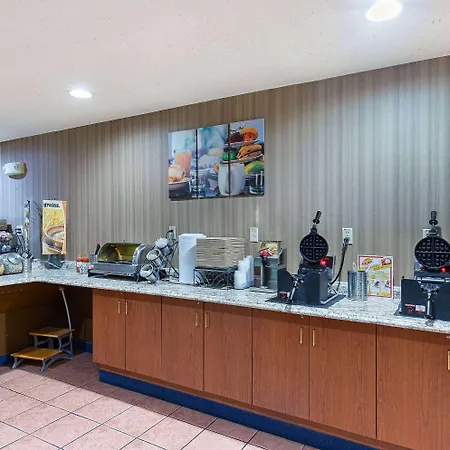 Microtel Inn & Suites By Wyndham Dry Ridge-2