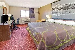 Super 8 By Wyndham Longmont/Del Camino-3